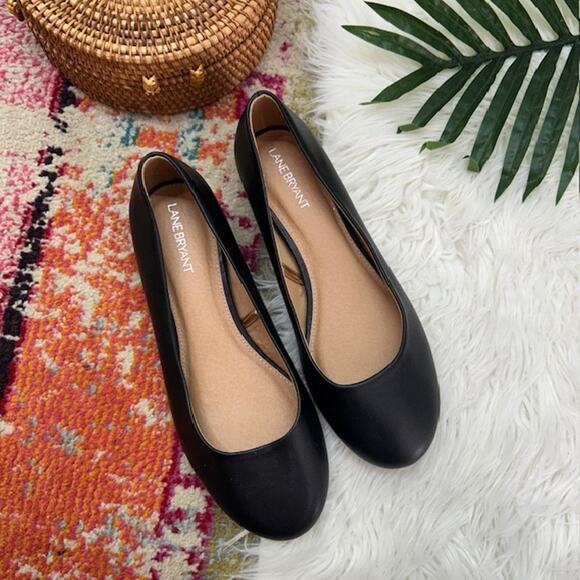 Lane Bryant Black Faux Leather Slip On Ballet Flat Neutral Minimalist 10W WIDE - Picture 2 of 11